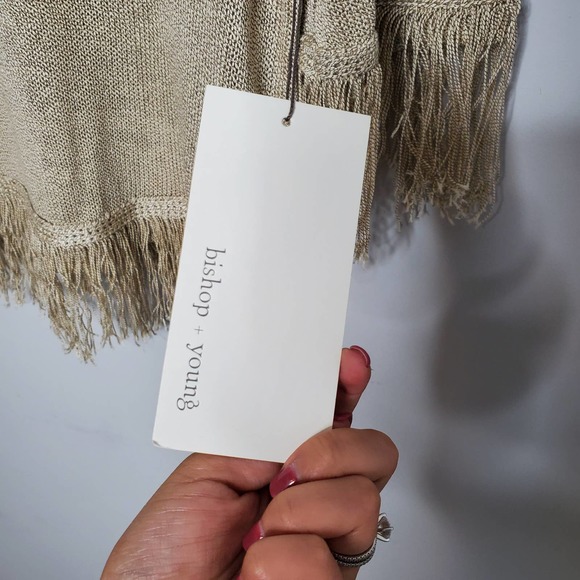 BISHOP + YOUNG • Oatmeal Beige V-neck Knit Fringe Sweater NEW Sz Medium - Picture 5 of 8